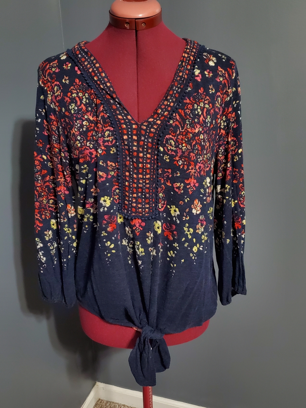 Democracy Navy Floral V-Neck Tie-Hem Tunic 3/4 Sleeve Women's Size M